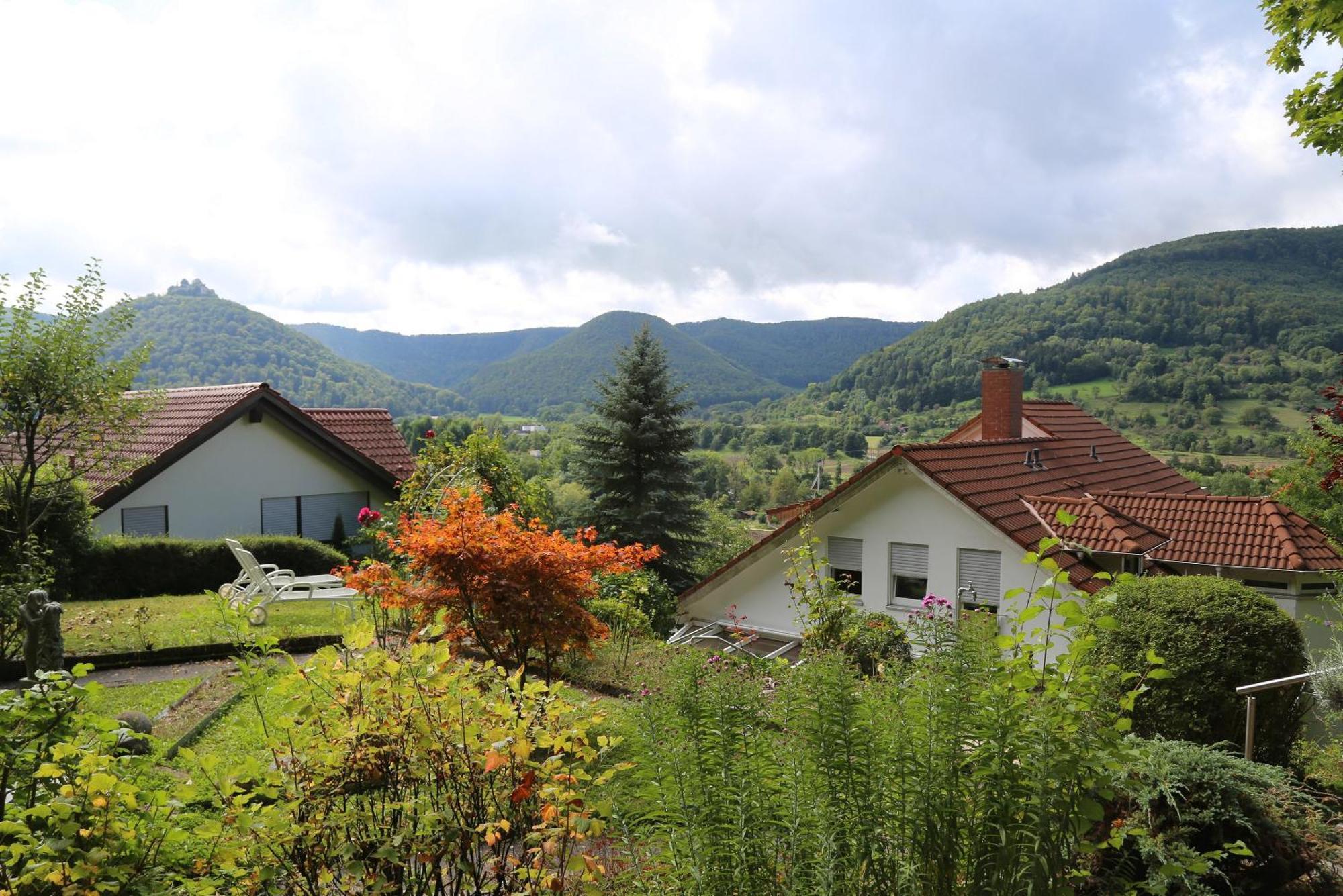 Apartament Haus Am Sonnenhuegel Bad Urach Zewnętrze zdjęcie